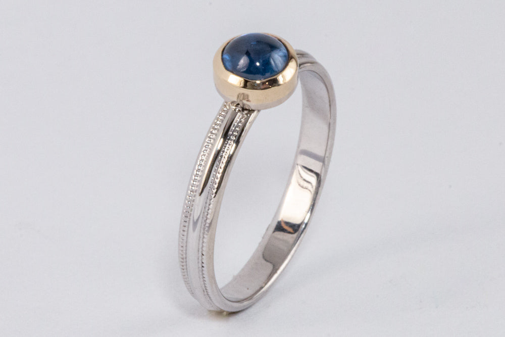 Sapphire Cabochon 14kt Ring