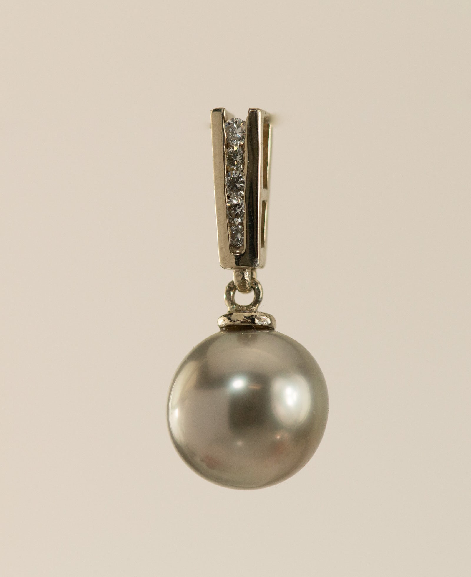 Cook Island Pearl & Diamond Pendant
