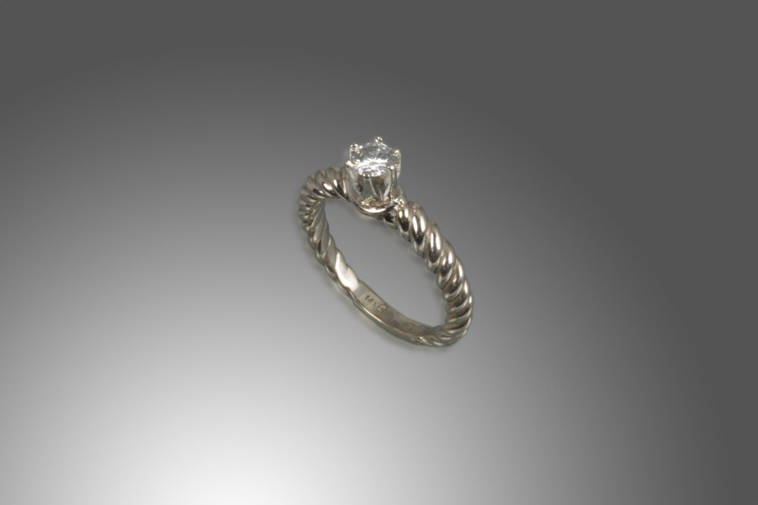 14kt White Gold Solitaire Diamond Ring in Platinum