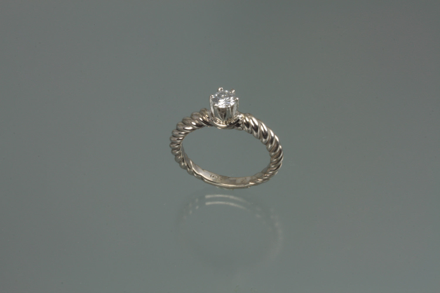 14kt White Gold Solitaire Diamond Ring in Platinum