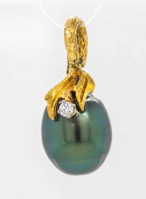 Cook Island Pearl With Diamond 14kt Pendant