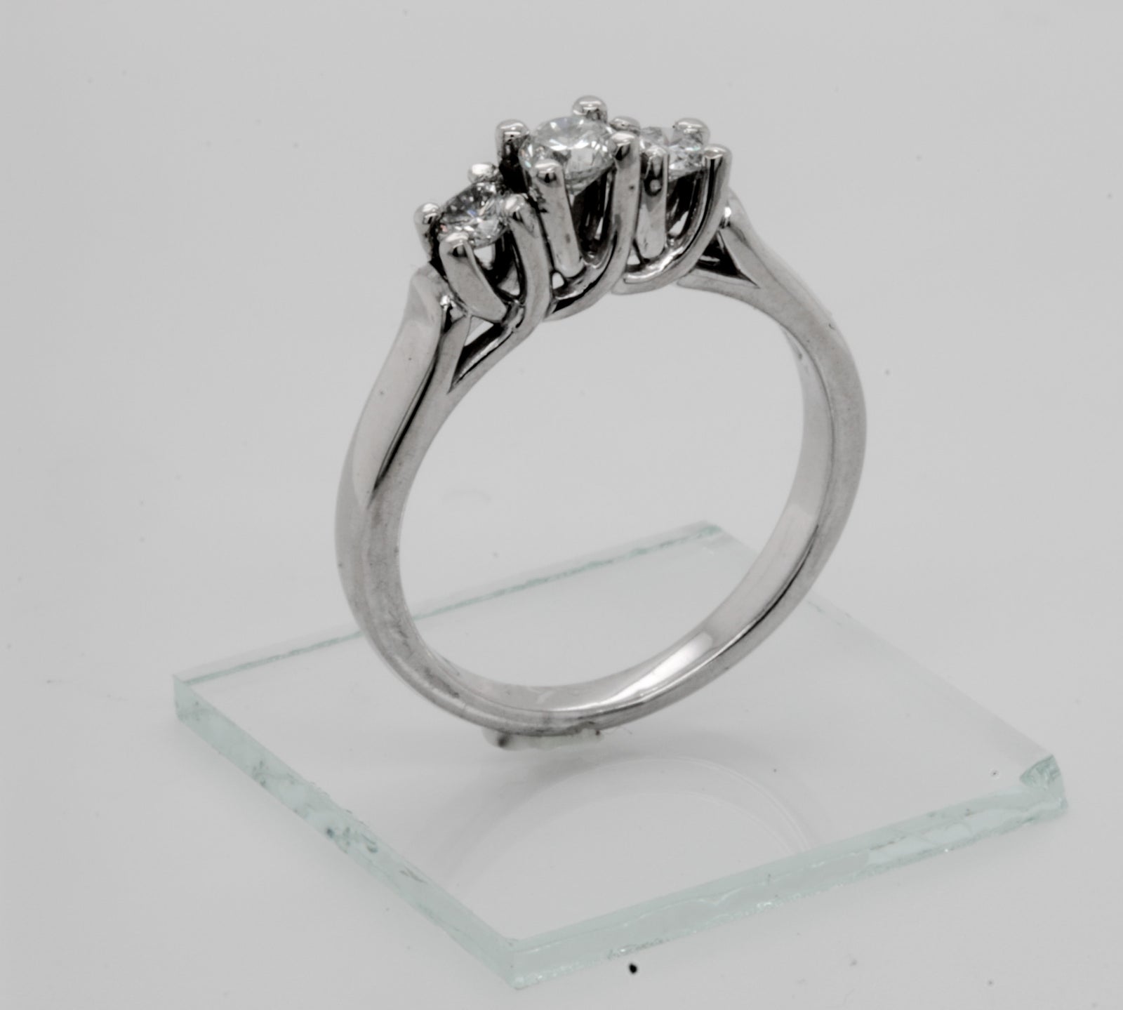 .45 CT TW Diamond 14kt Whit Gold Ring