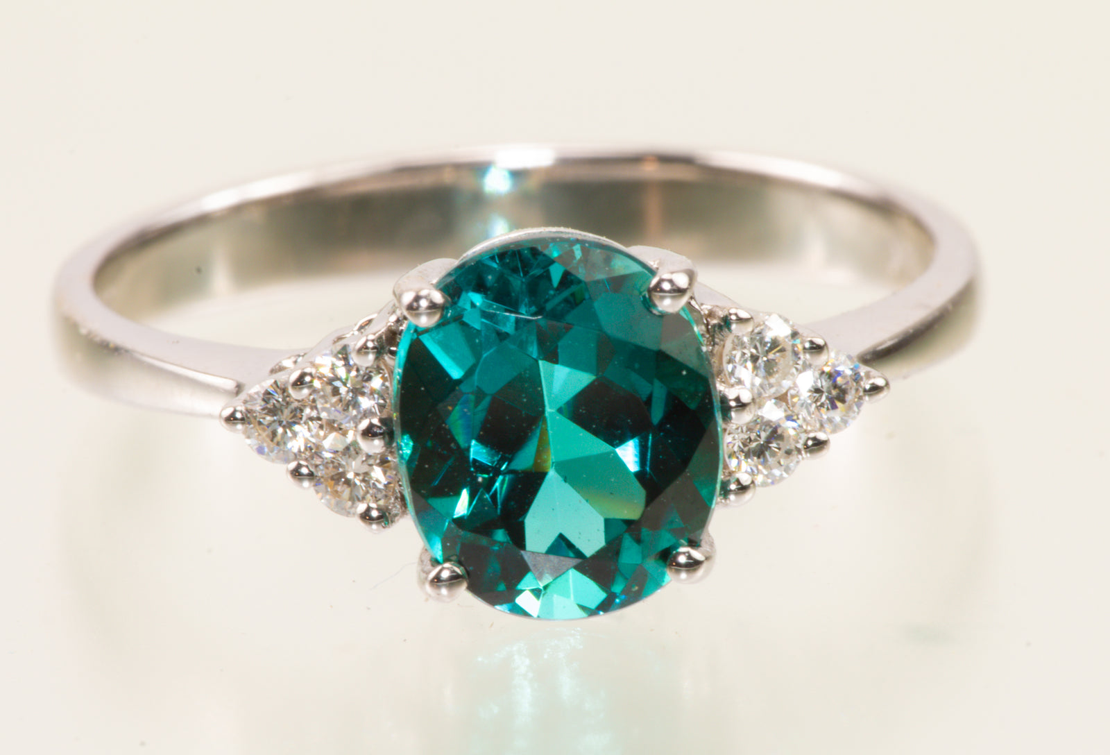 Tourmaline & Diamond 18kt Ring